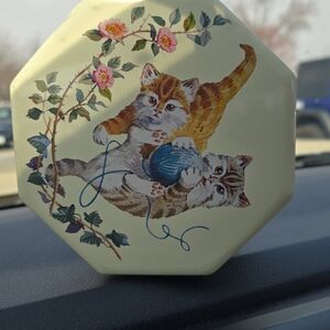 Vintage Cat Tin with Kittens and Blue Yarn